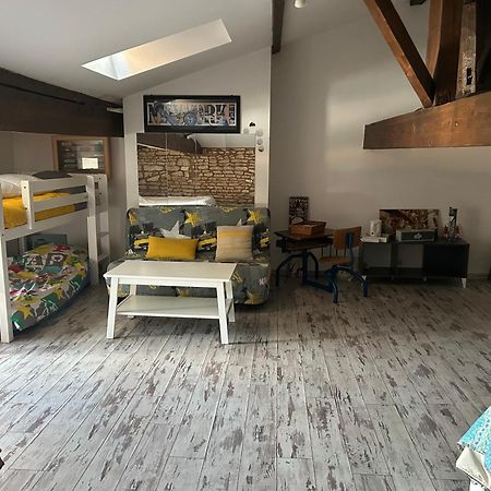 Chambre Chez L'Habitant, Au Moulin Du Bonheur Le Bourdet Eksteriør bilde